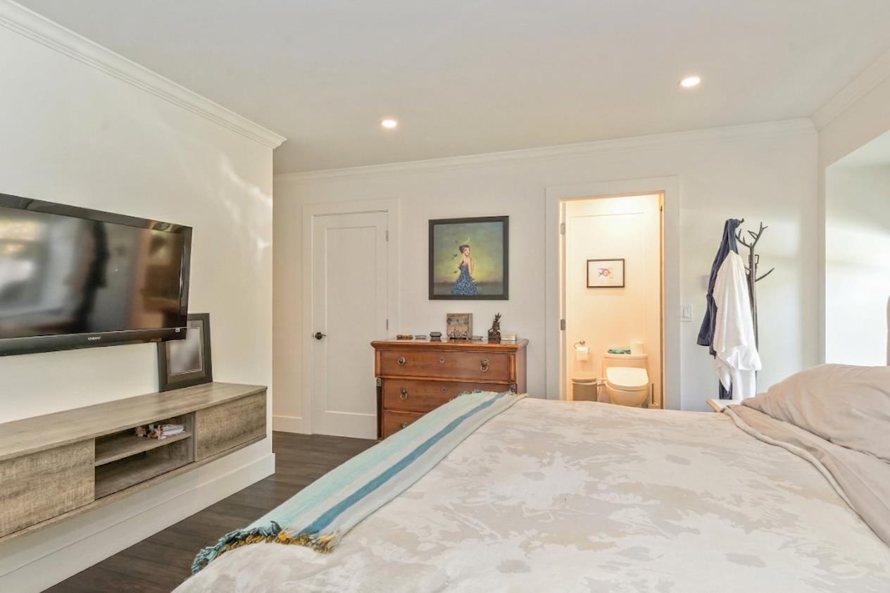 16281 11 Avenue Property Photo 18