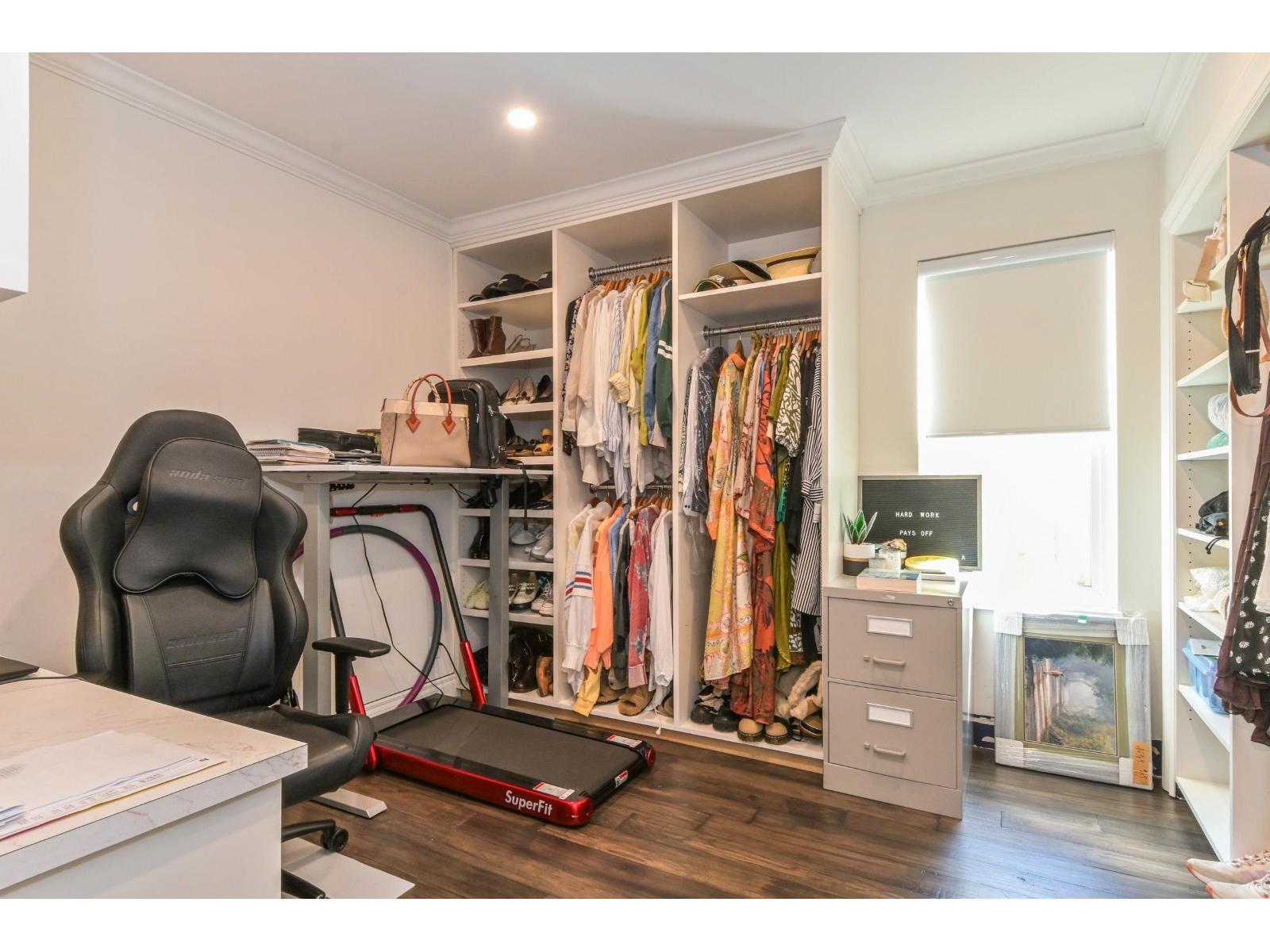 16281 11 Avenue Property Photo 23