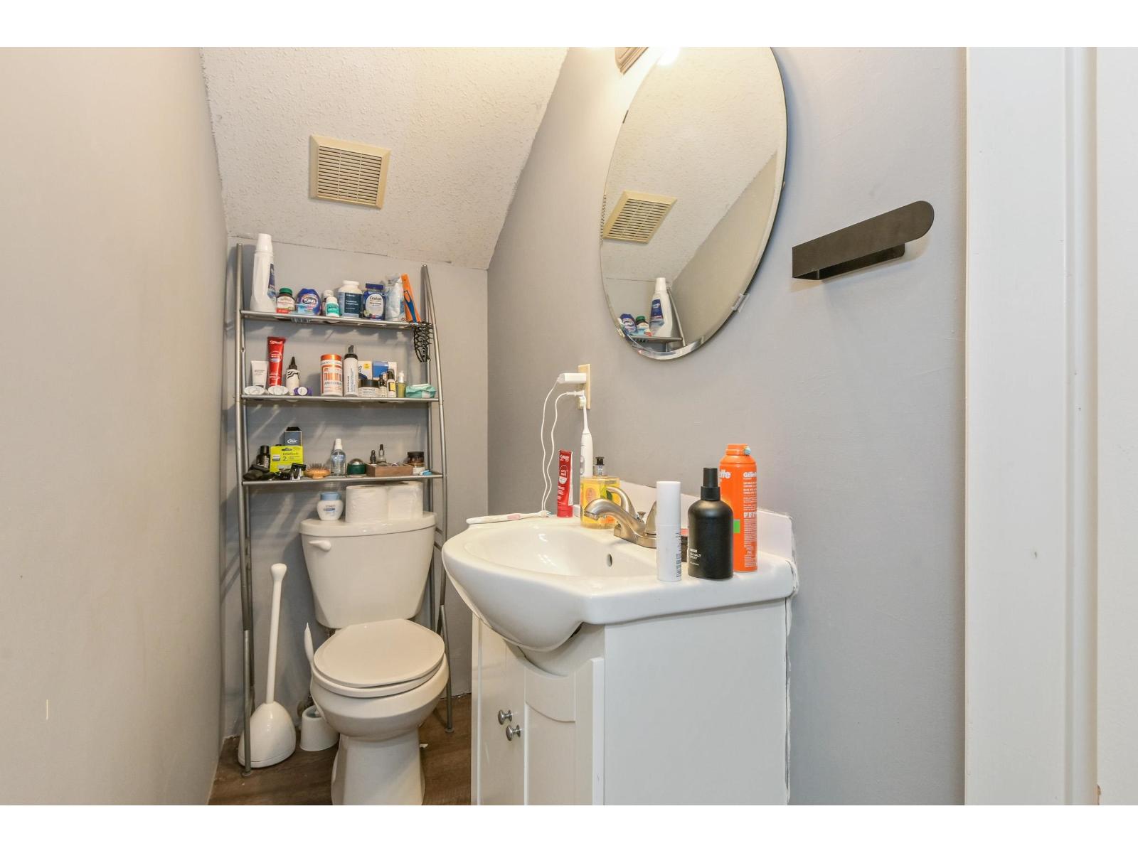 16281 11 Avenue Property Photo 29