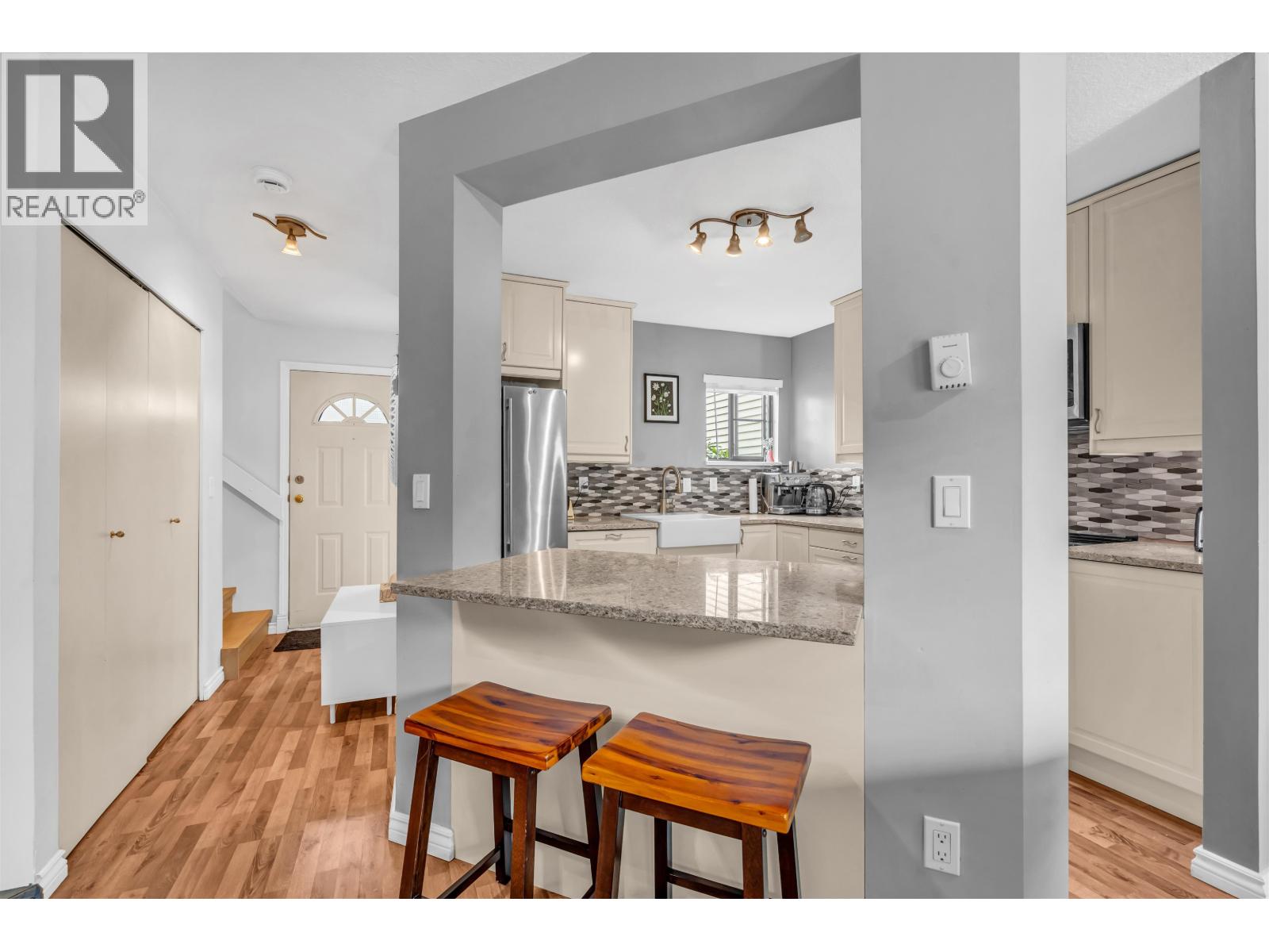 3 98 Begin Street Property Photo 10