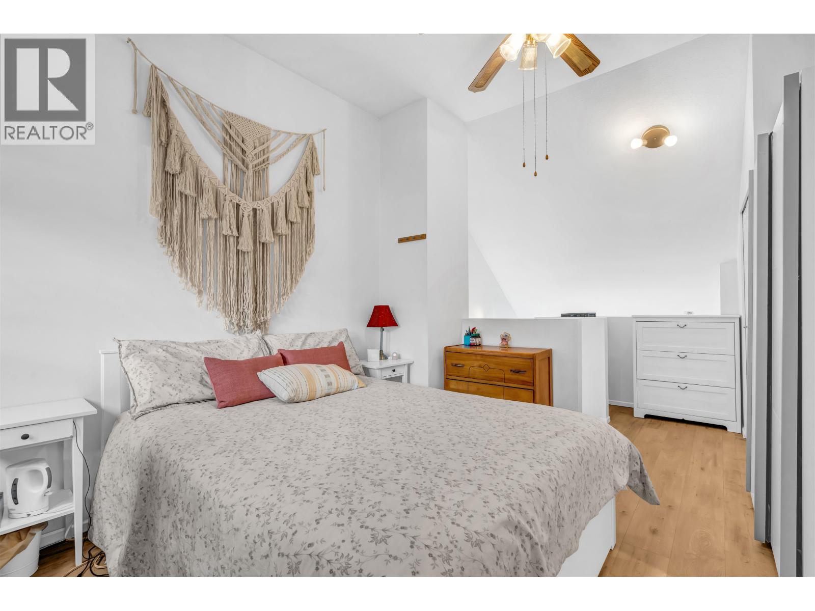 3 98 Begin Street Property Photo 14