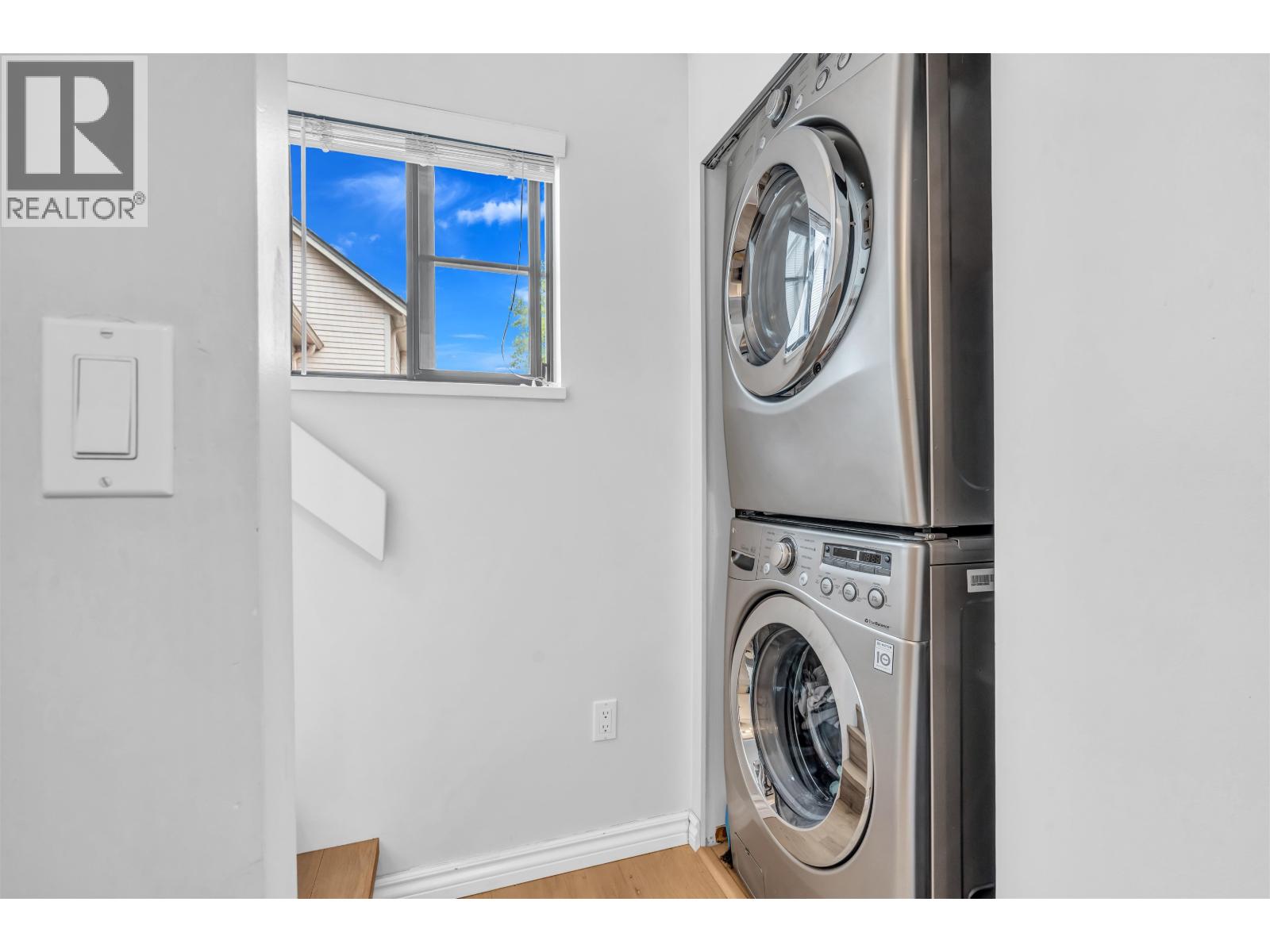 3 98 Begin Street Property Photo 17