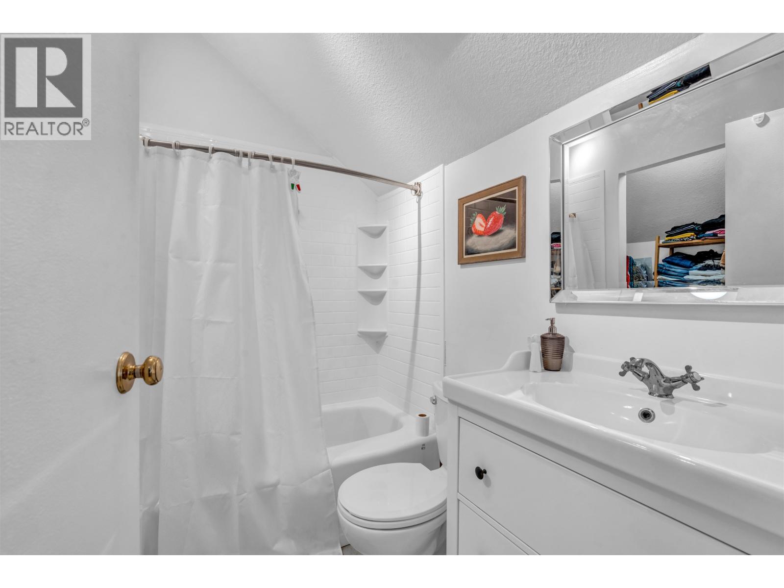 3 98 Begin Street Property Photo 21