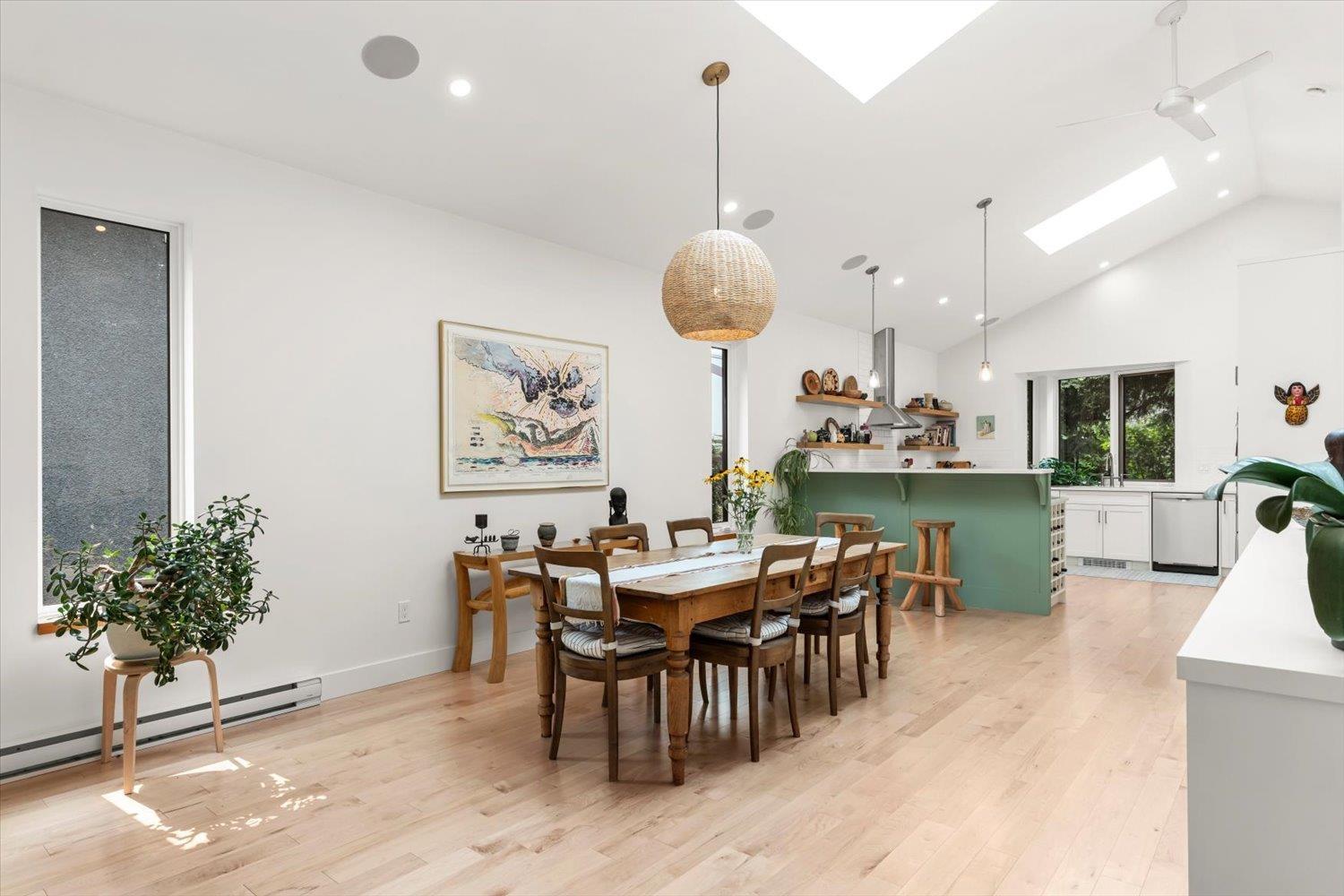 411 7th Avenue Property Photo 10