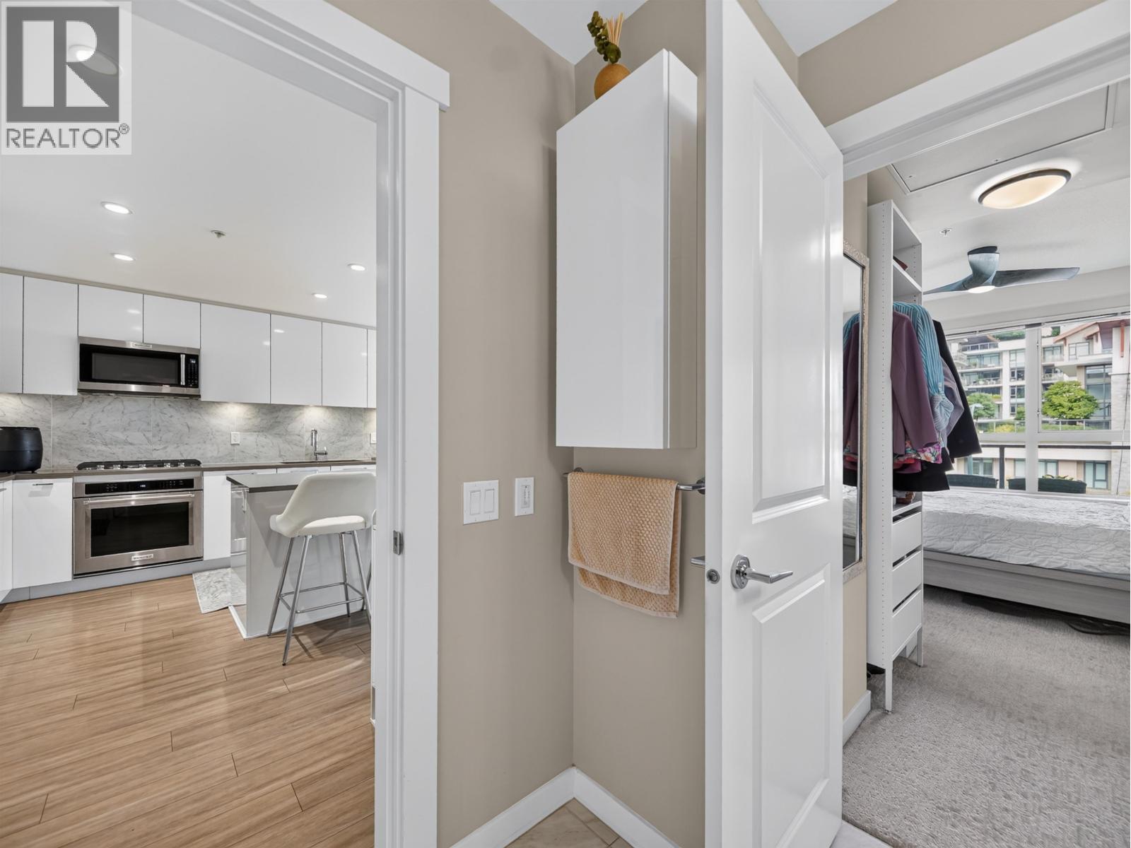 304 2663 Library Lane Property Photo 26
