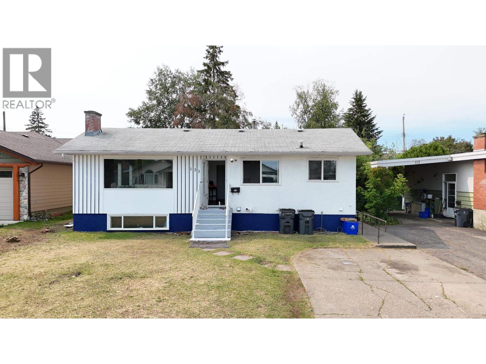 133 S MOFFAT STREET