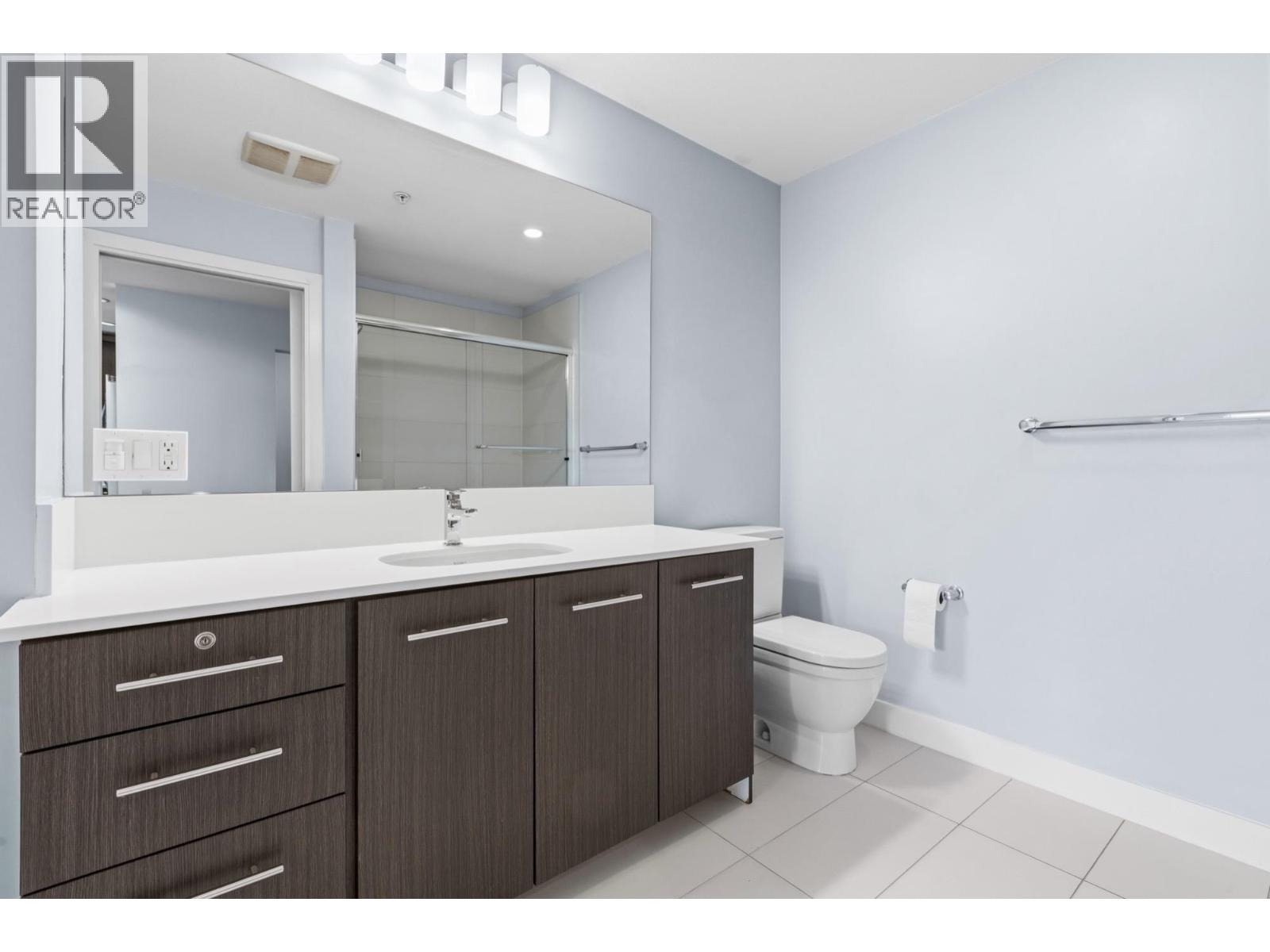 511 733 W 3rd Street Property Photo 20
