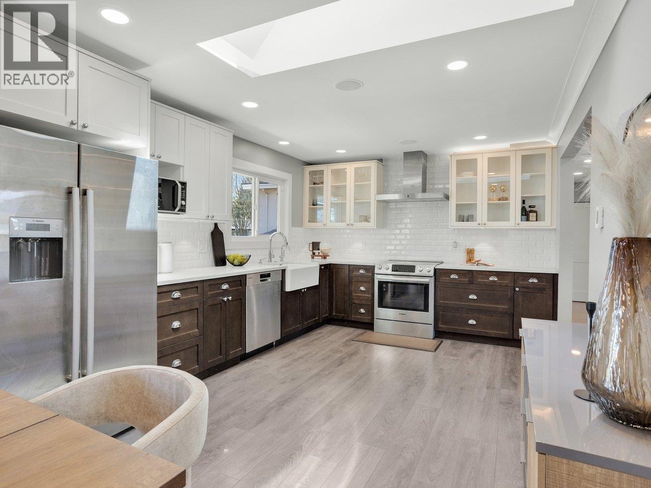 6500 Azure Road Property Photo 11