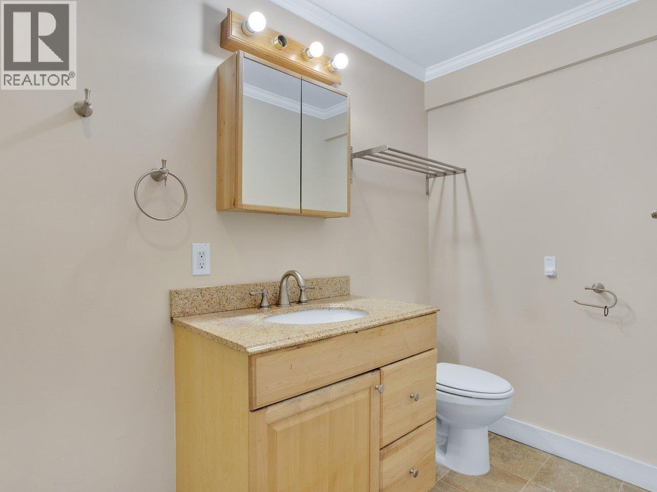 6500 Azure Road Property Photo 27
