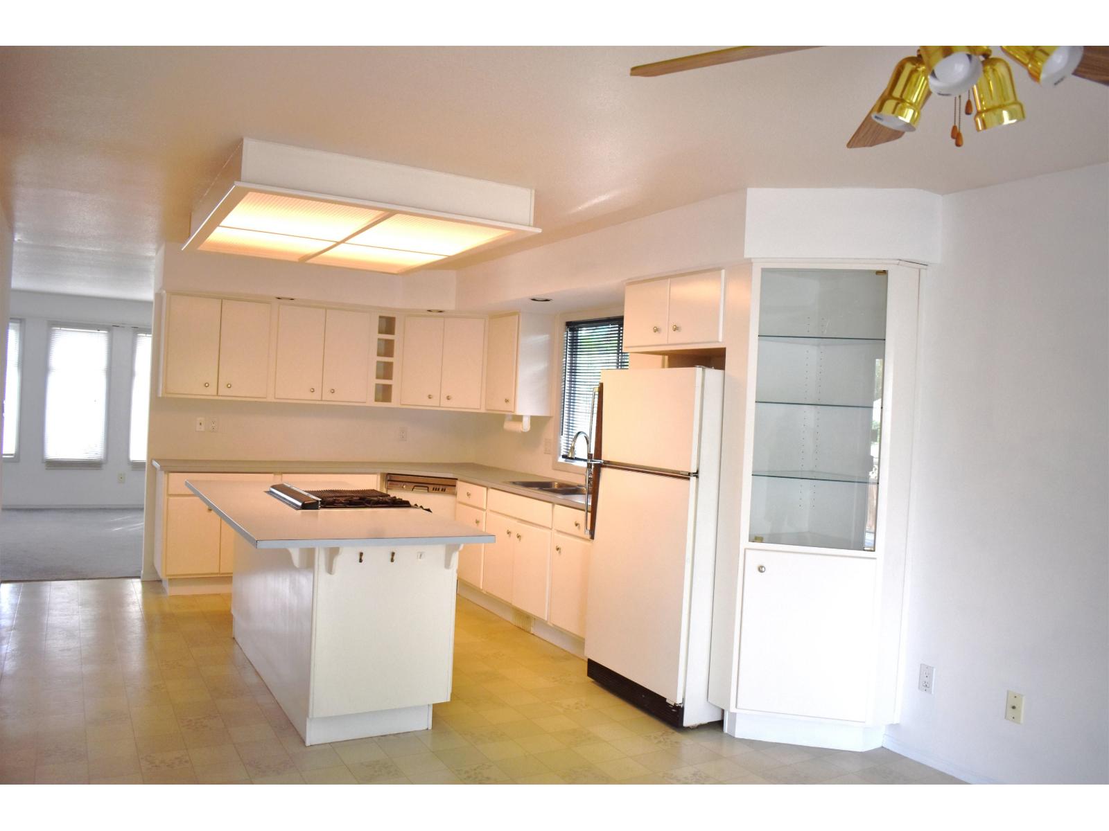 7523 Garnet Drive Property Photo 4