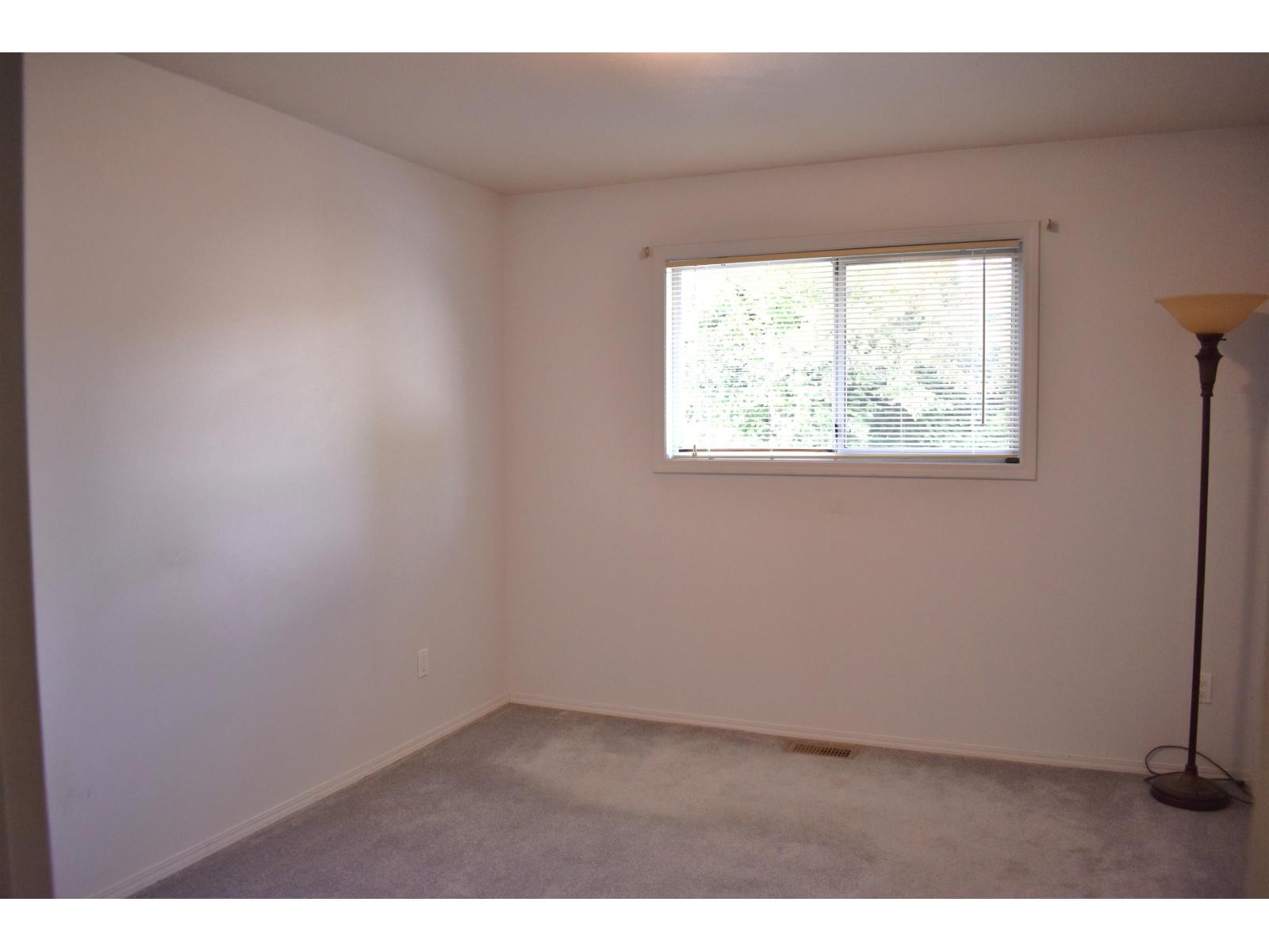 7523 Garnet Drive Property Photo 9