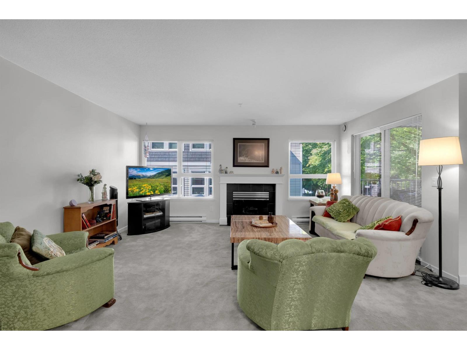 206 9668 148 Street Property Photo 6
