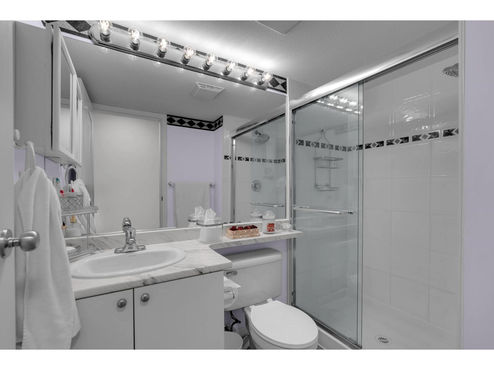 206 9668 148 Street Property Photo 19