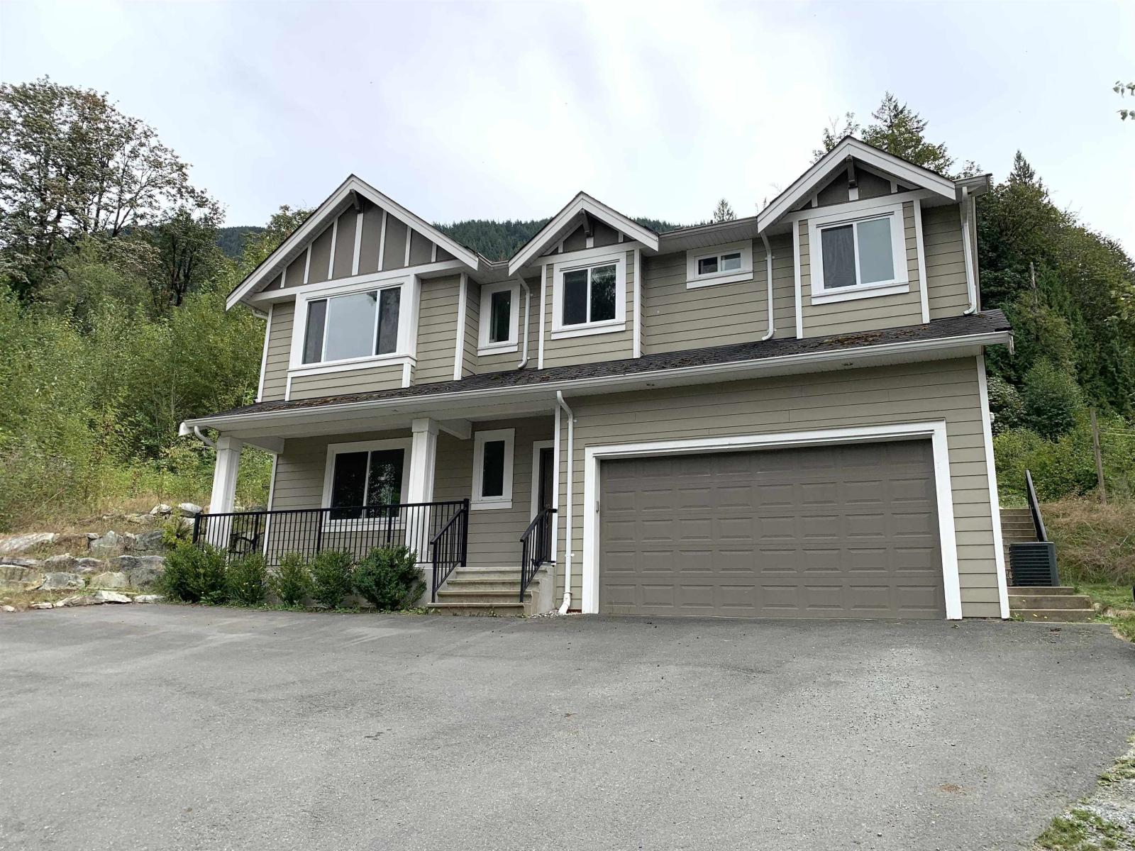 10710 Sylvester Road Property Photo 2