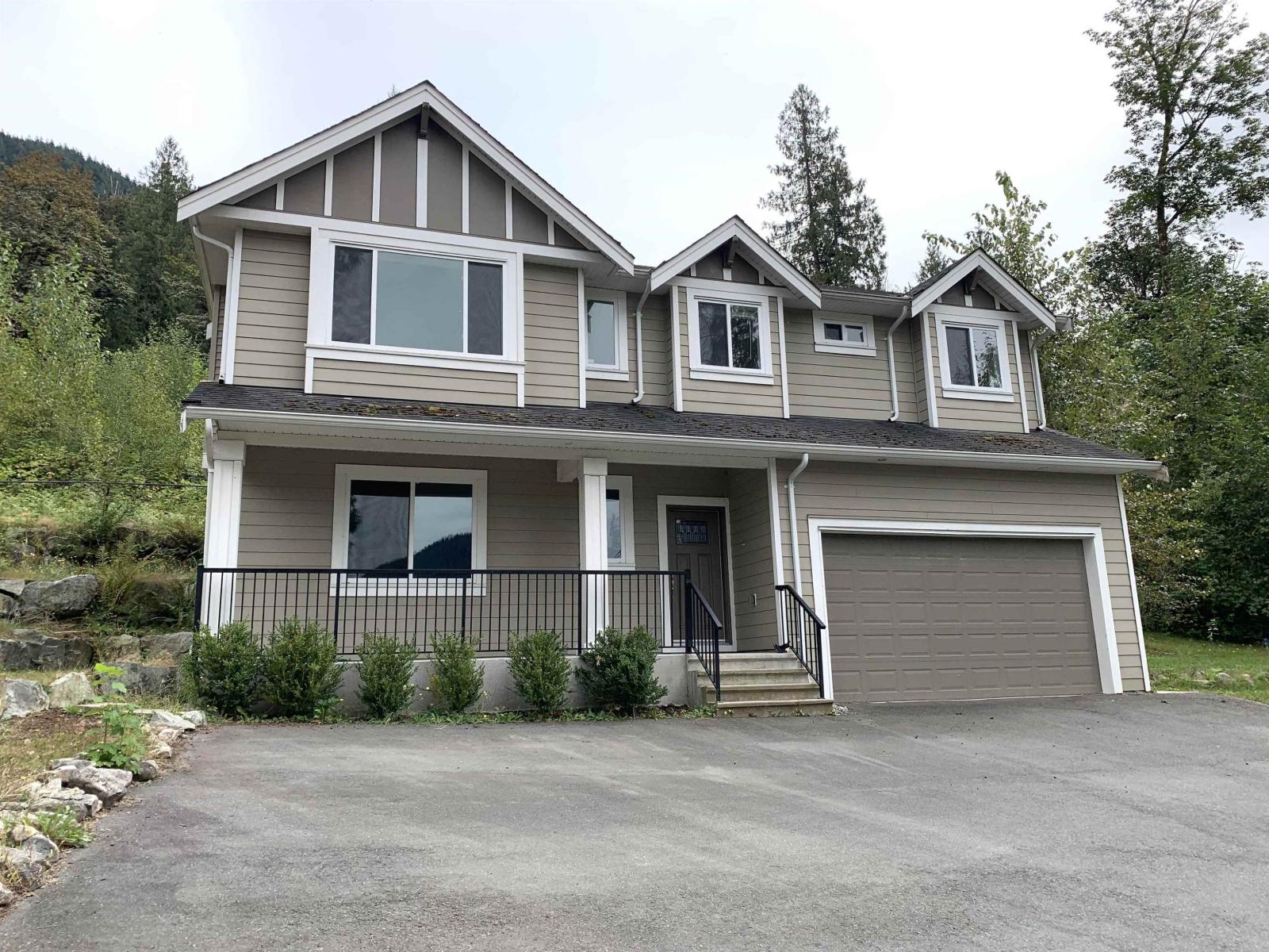10710 Sylvester Road Property Photo 3
