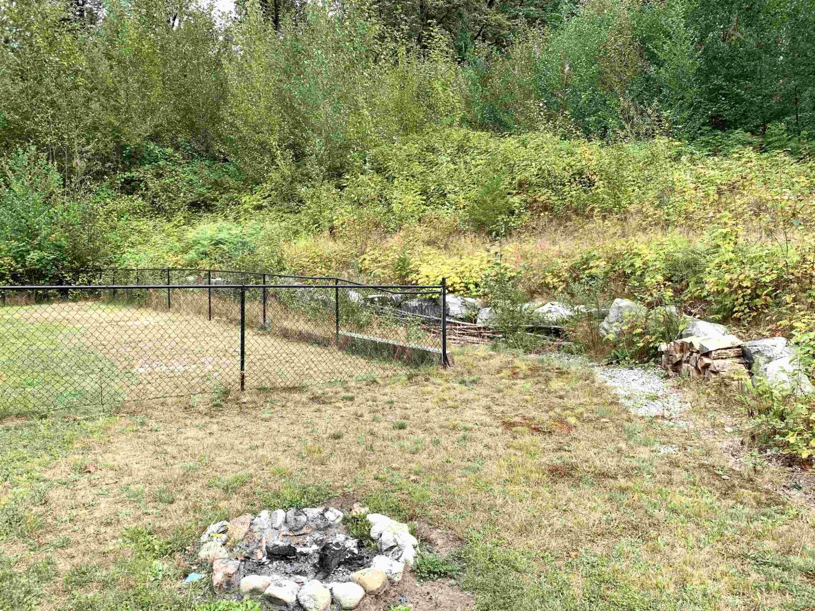 10710 Sylvester Road Property Photo 10