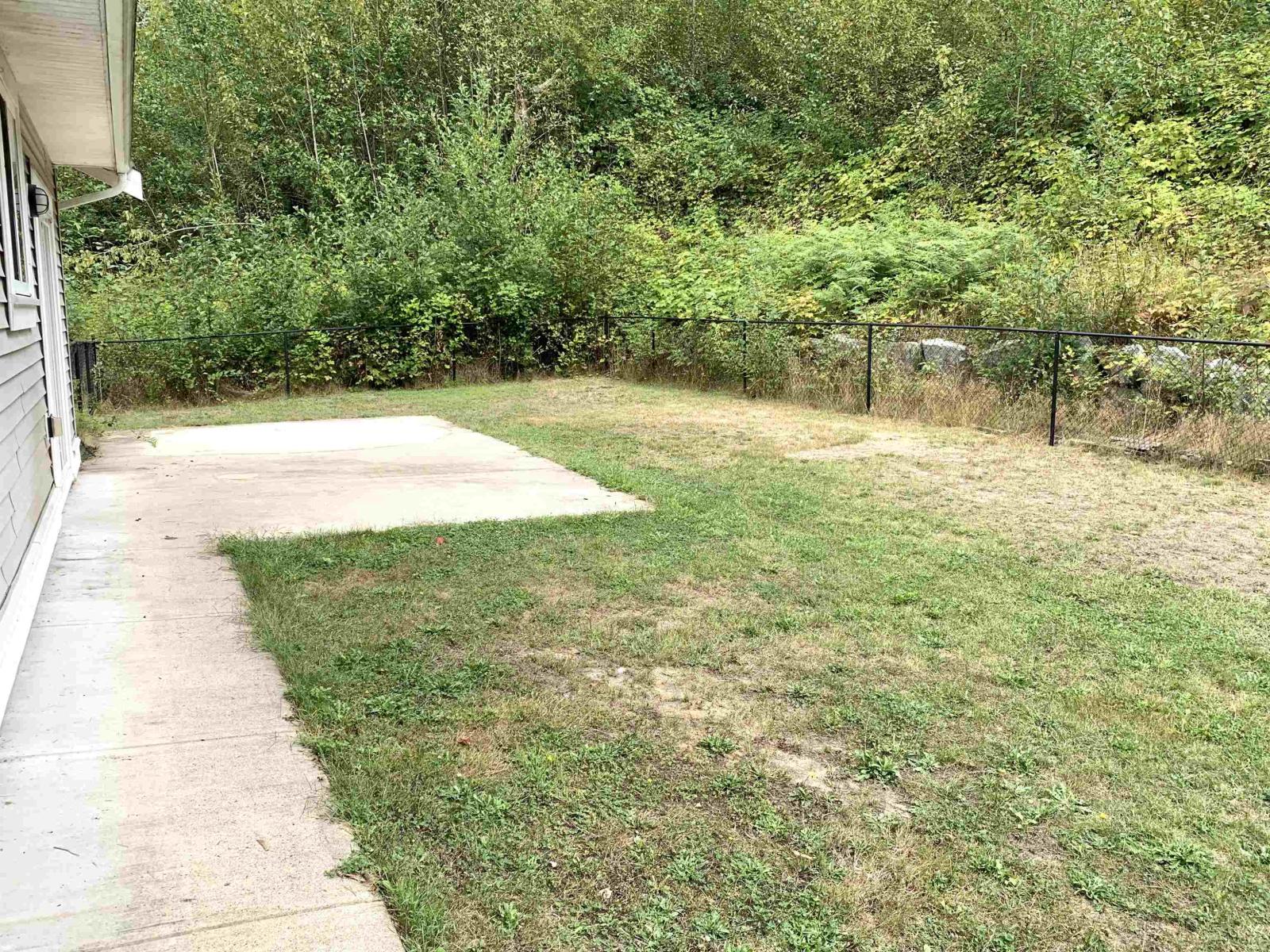 10710 Sylvester Road Property Photo 12