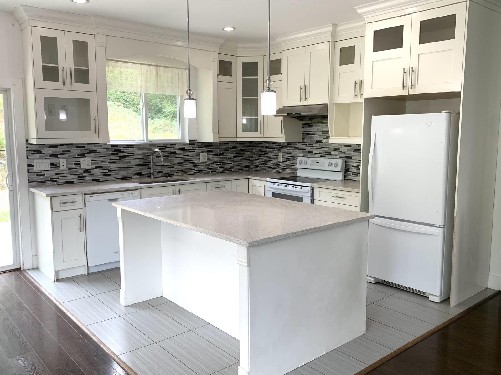 10710 Sylvester Road Property Photo 22