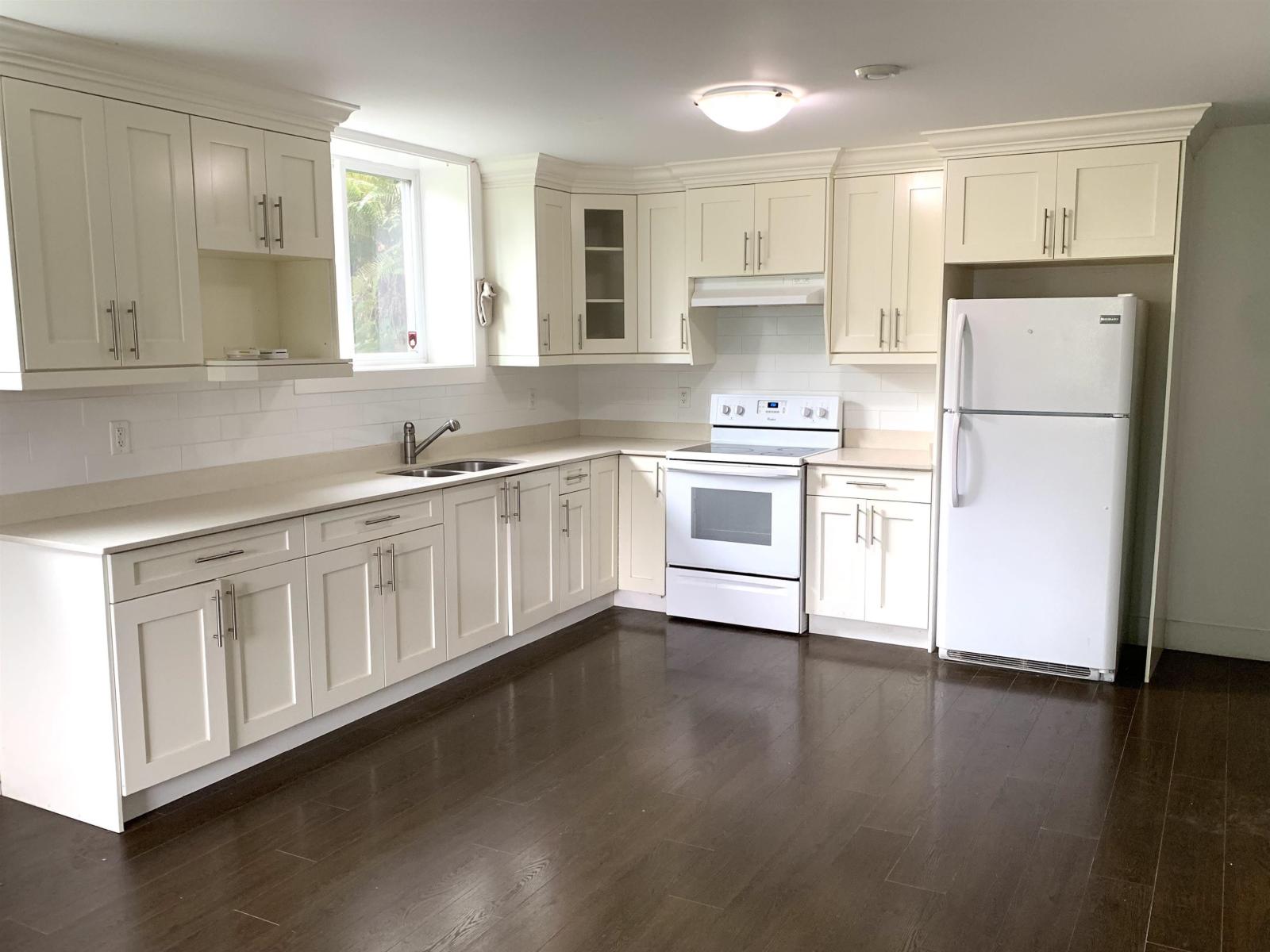 10710 Sylvester Road Property Photo 30