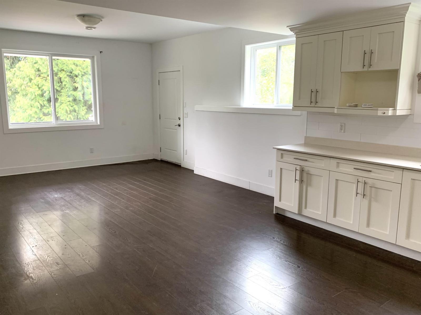 10710 Sylvester Road Property Photo 32