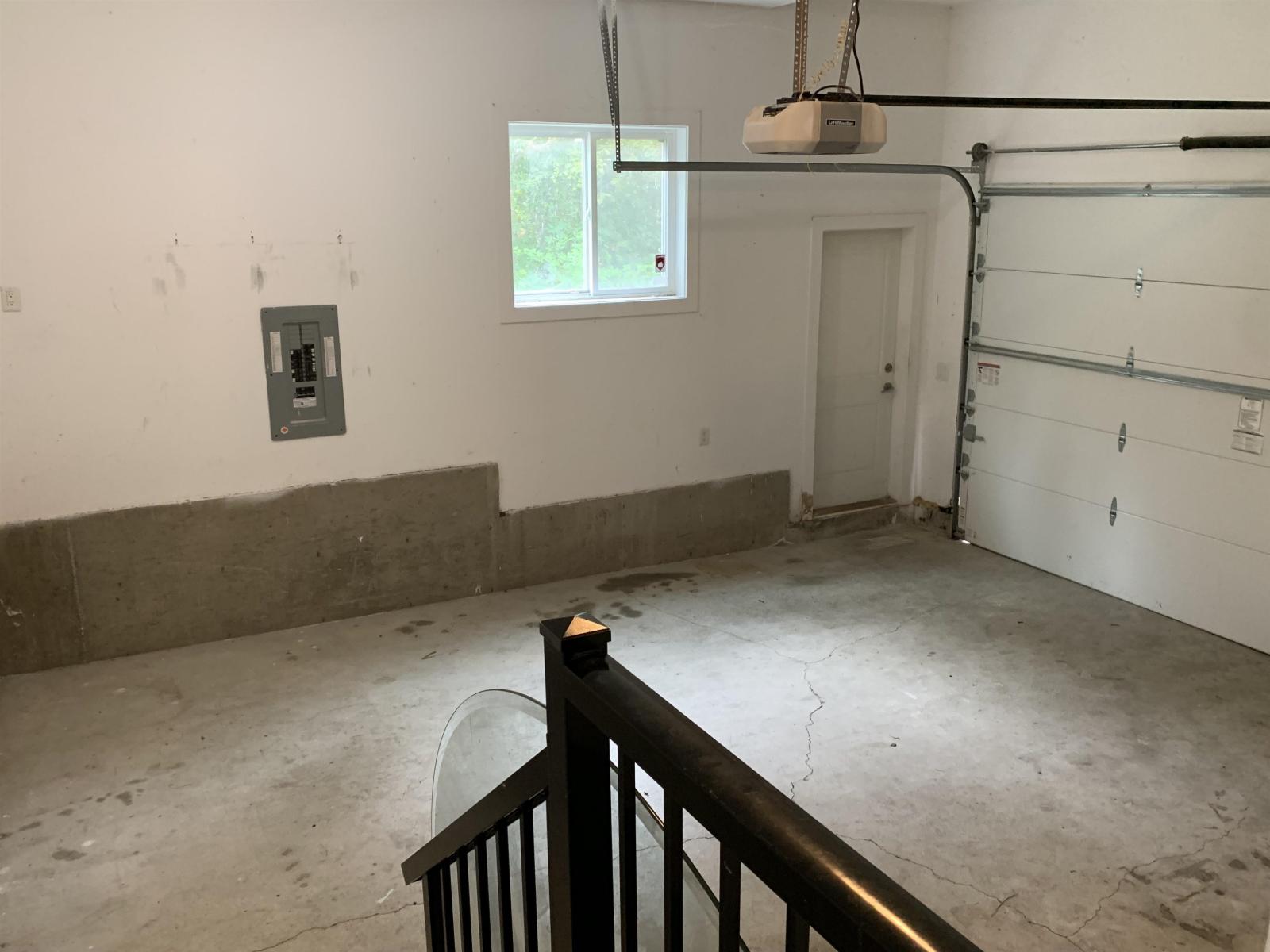 10710 Sylvester Road Property Photo 37