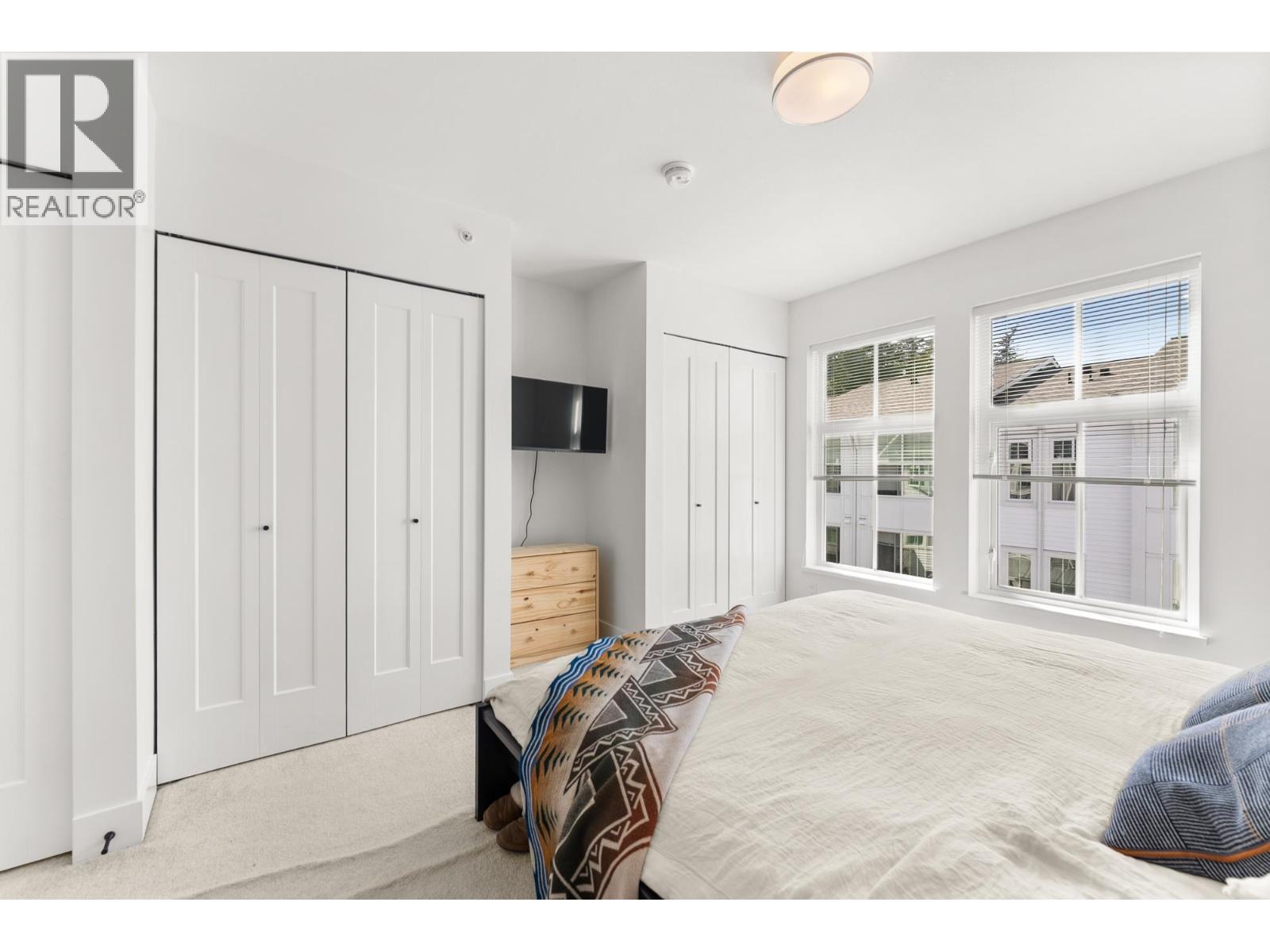 81 4638 Orca Way Property Photo 16