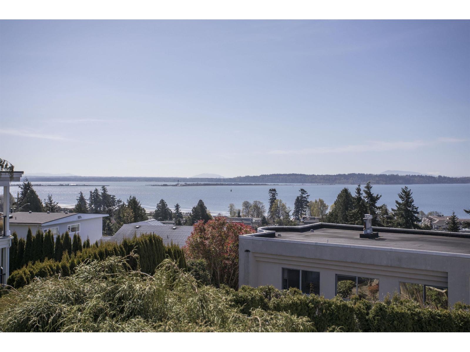 15662 SEMIAHMOO AVENUE Property Photo 1