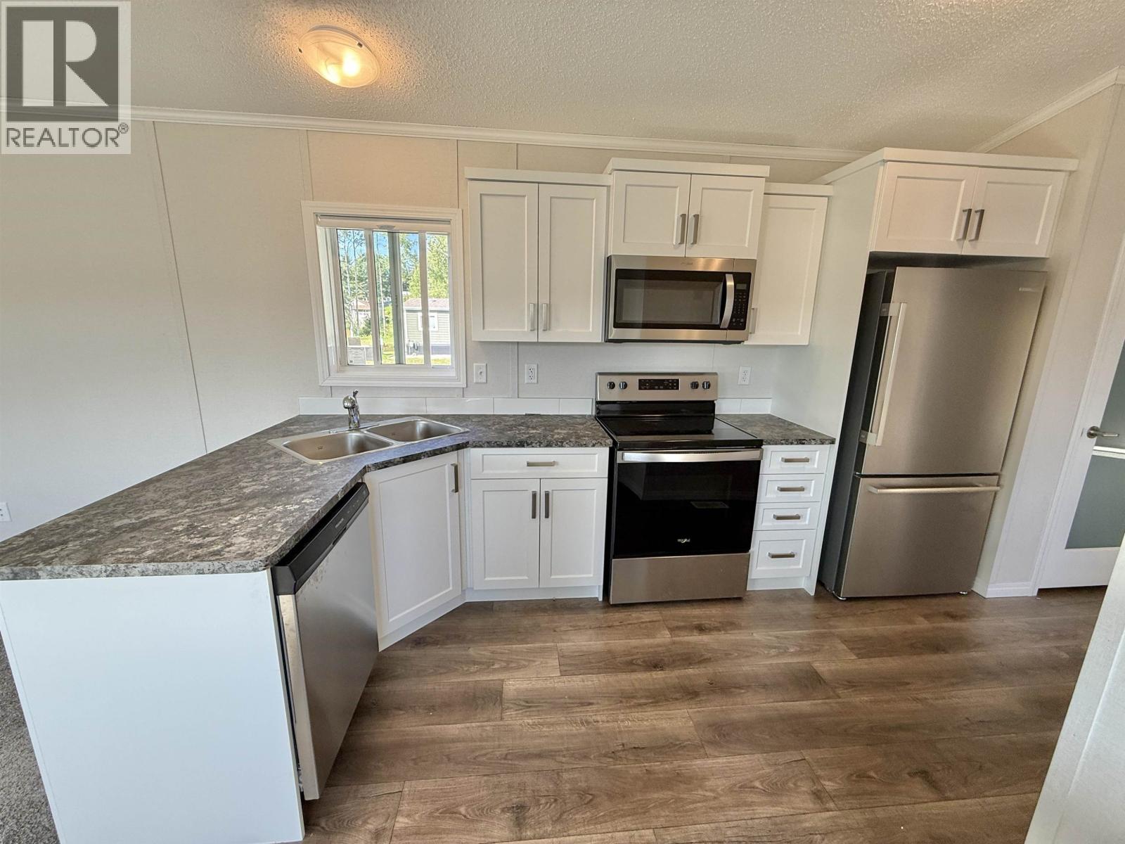 86 313 Westland Road Property Photo 6