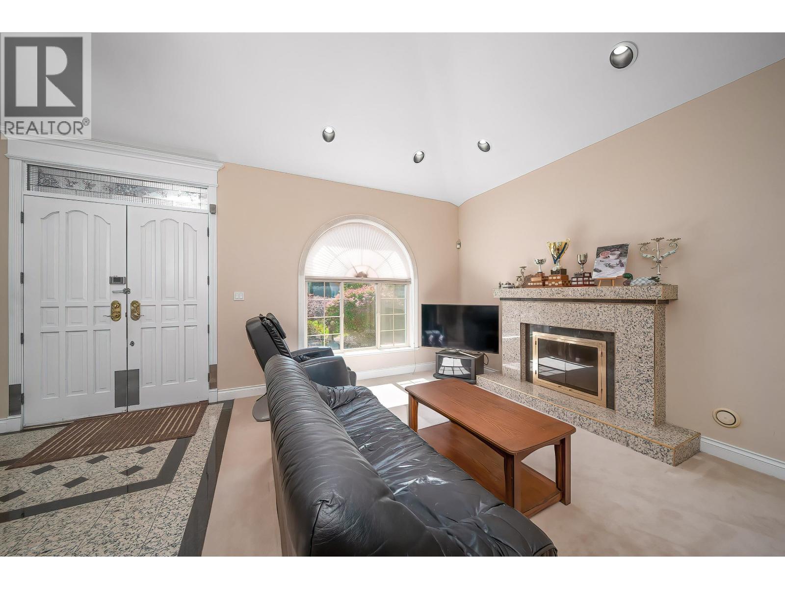 8671 Saunders Road Property Photo 14