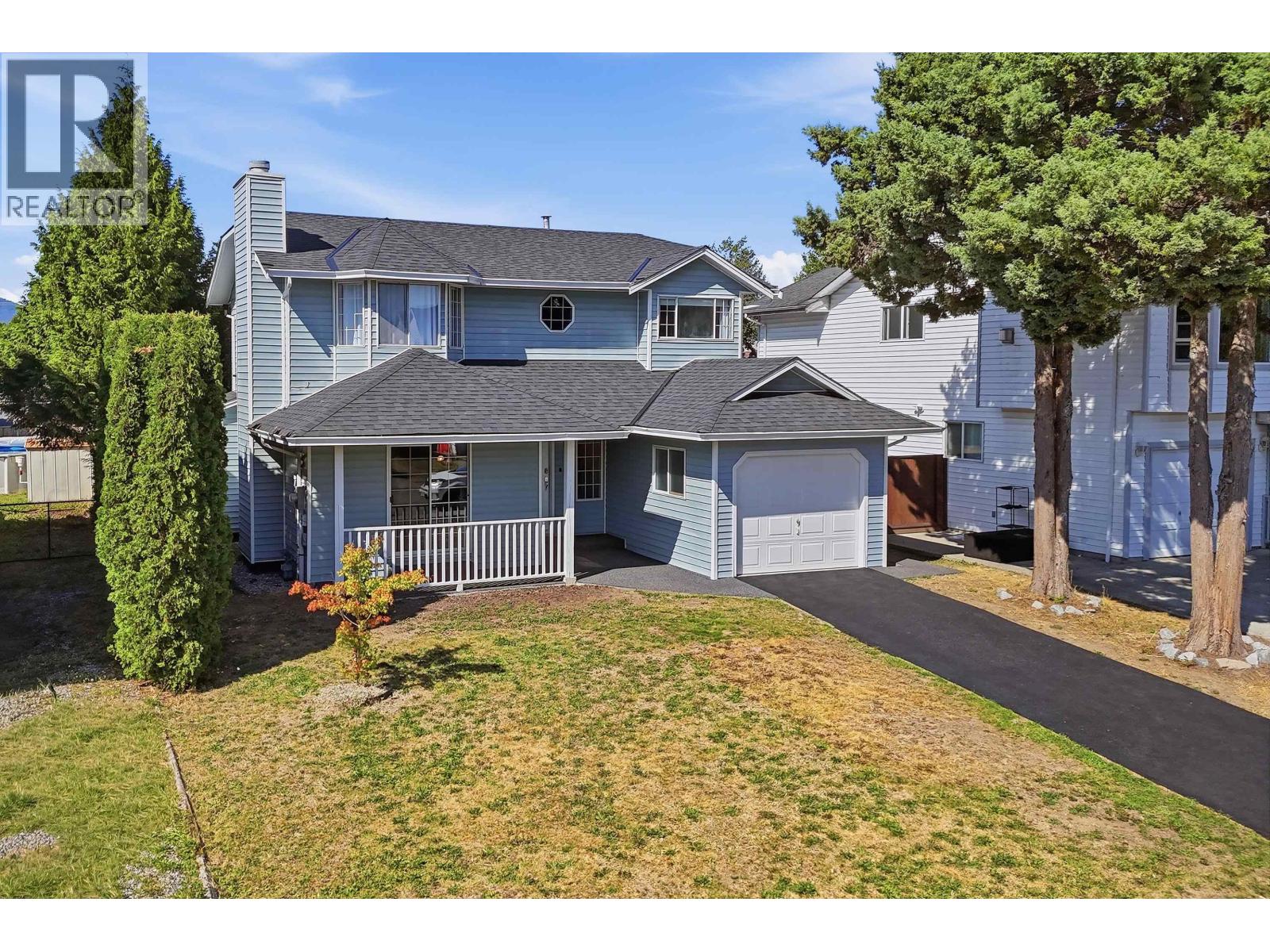 23423 Sandpiper Avenue Property Photo 3