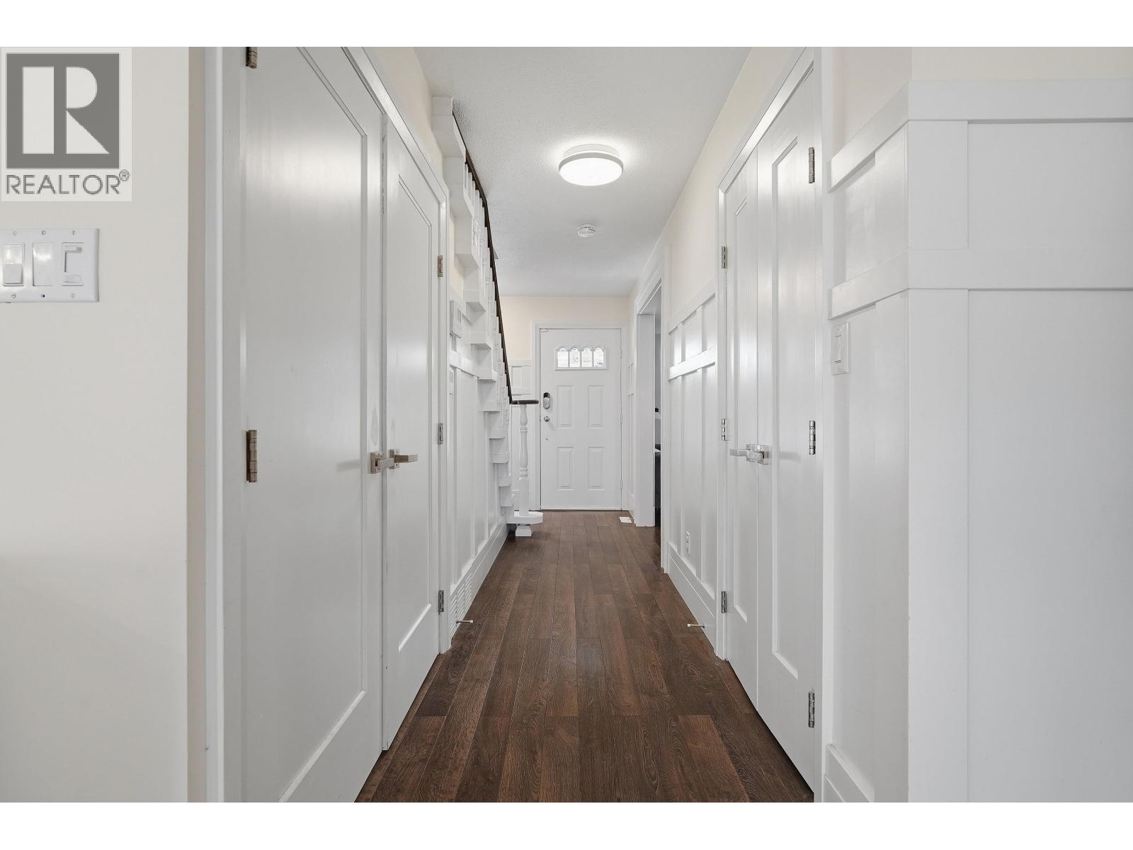 23423 Sandpiper Avenue Property Photo 8