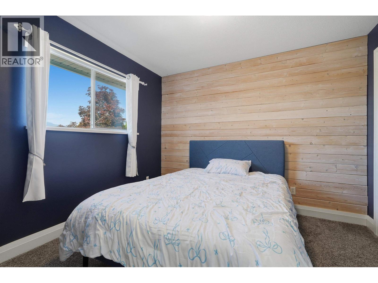 23423 Sandpiper Avenue Property Photo 16