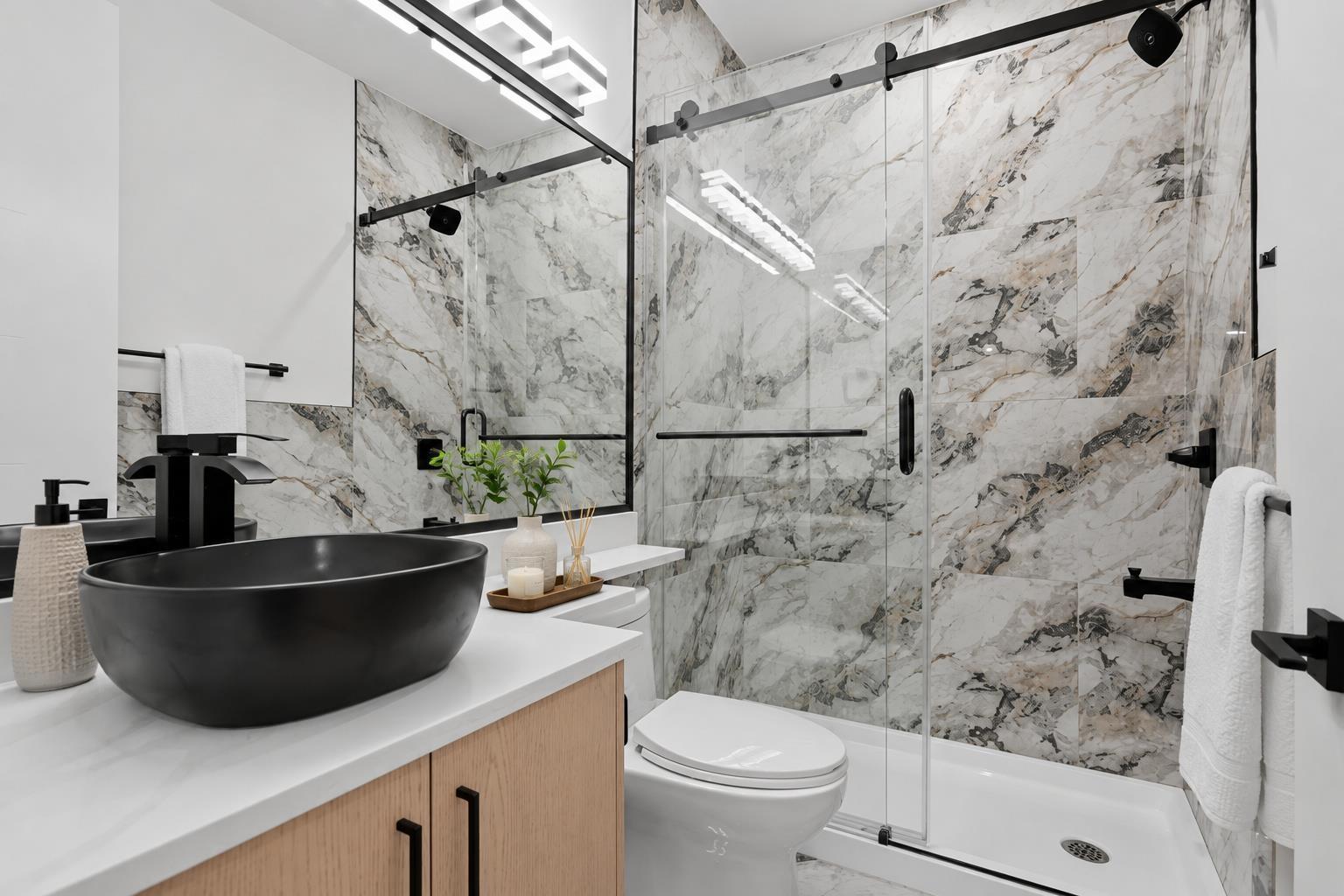 101 12873 Marine Drive Property Photo 16
