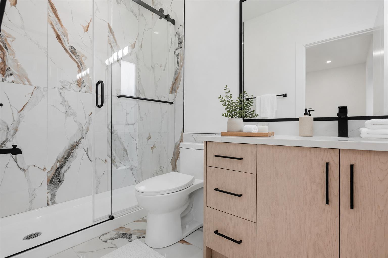 101 12873 Marine Drive Property Photo 19