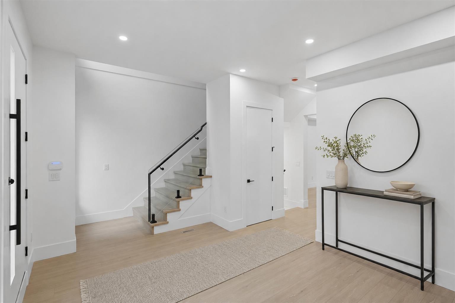 101 12873 Marine Drive Property Photo 20
