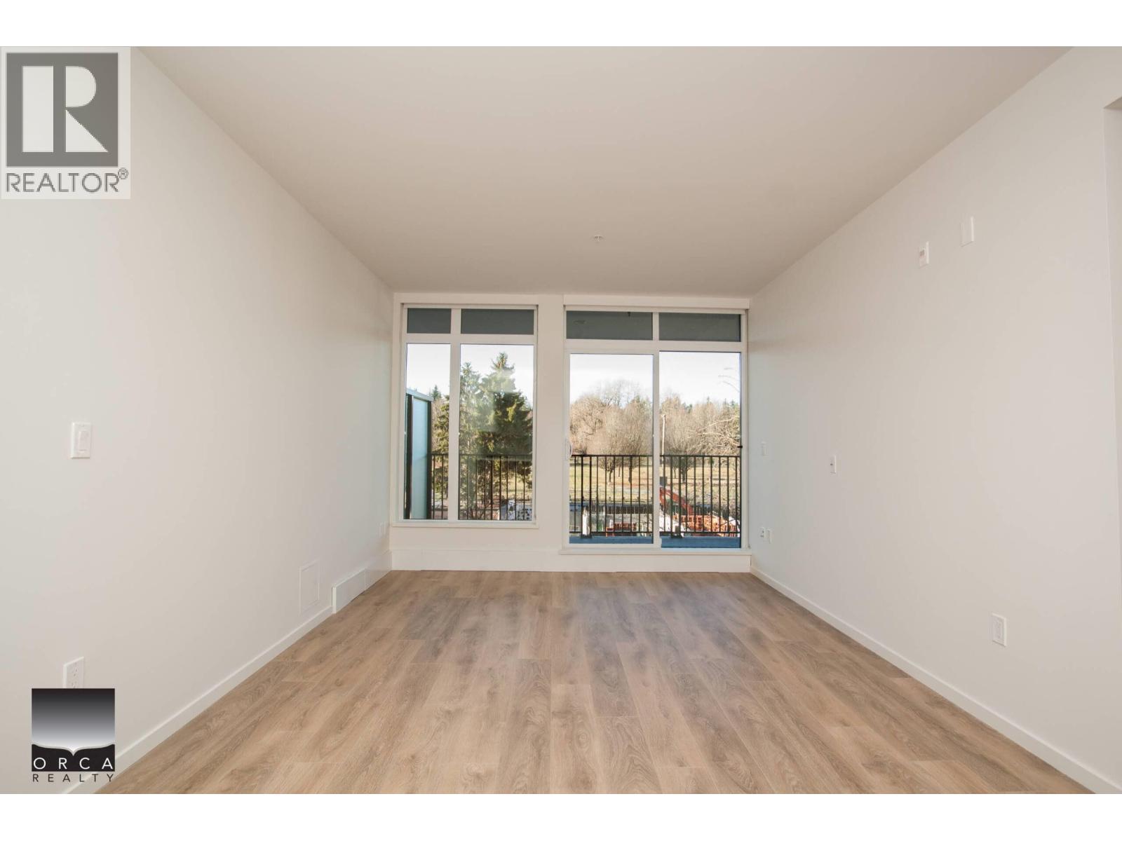 311 5080 Quebec Street Property Photo 6