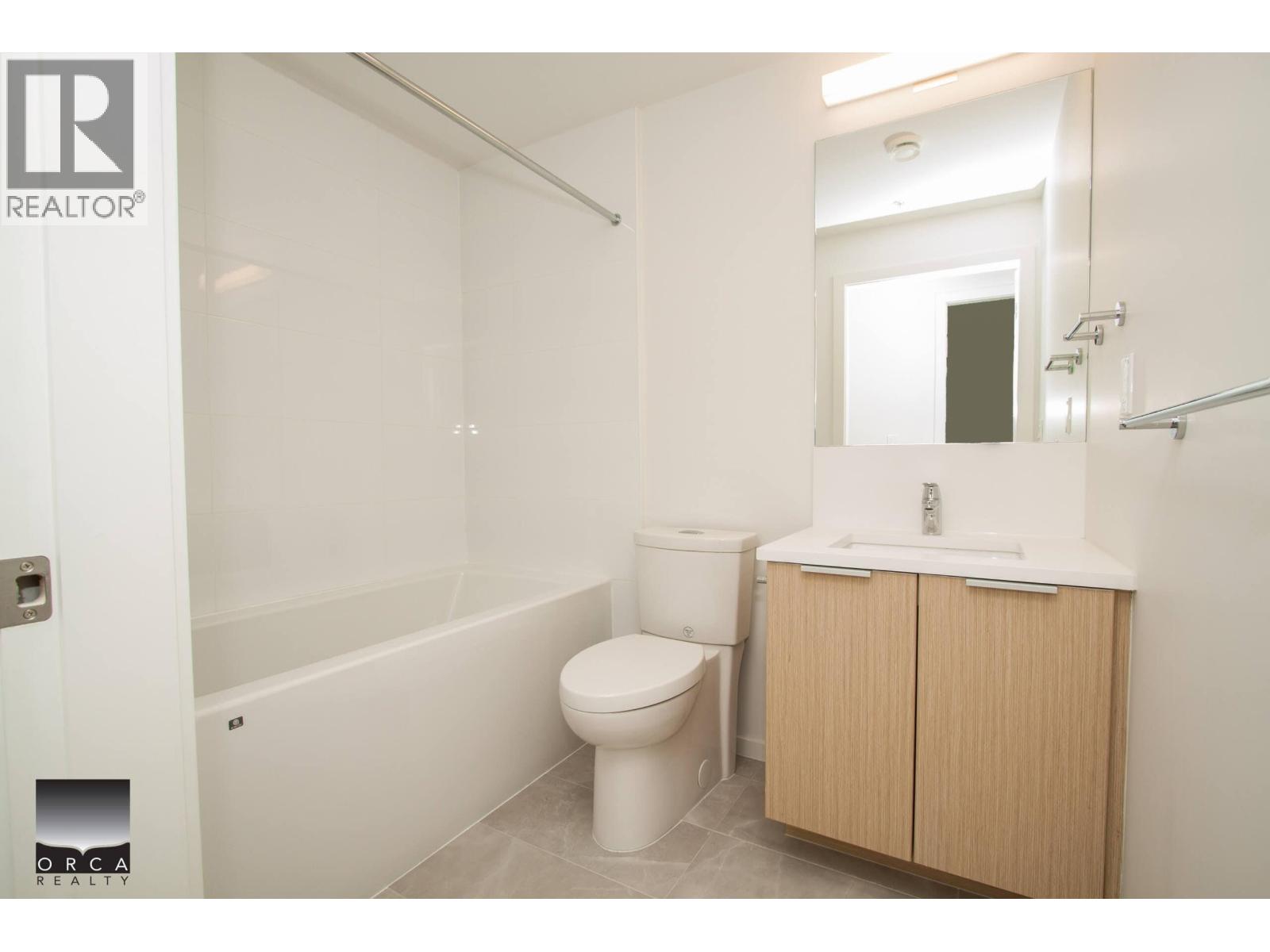 311 5080 Quebec Street Property Photo 13