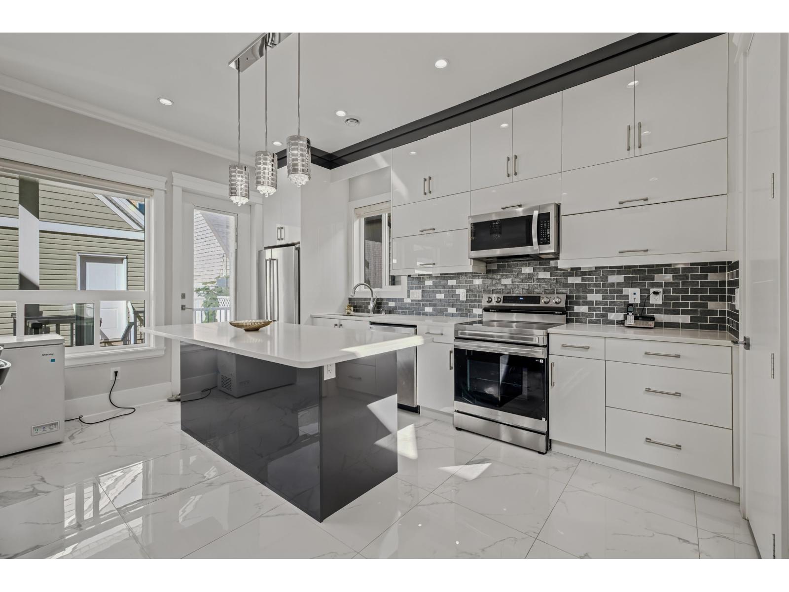 13045 59 Avenue Property Photo 11