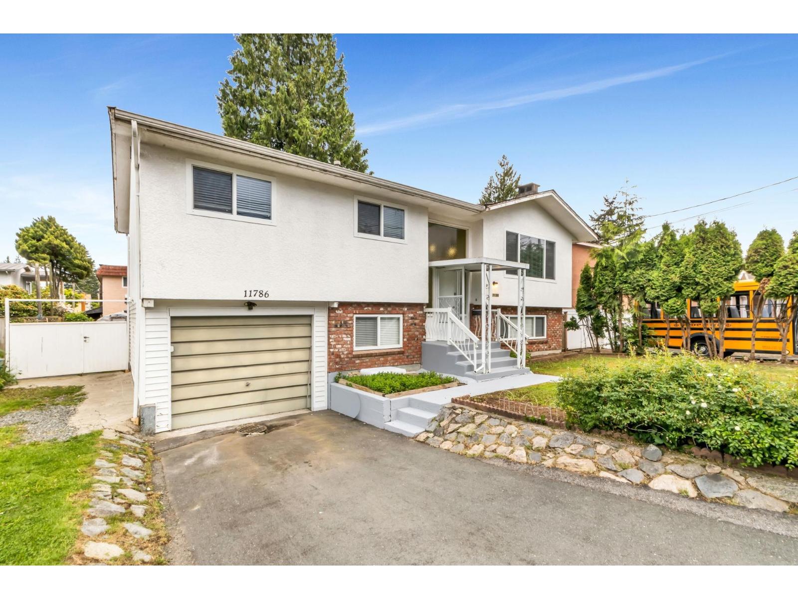 11786 86 AVENUE Property Photo 1