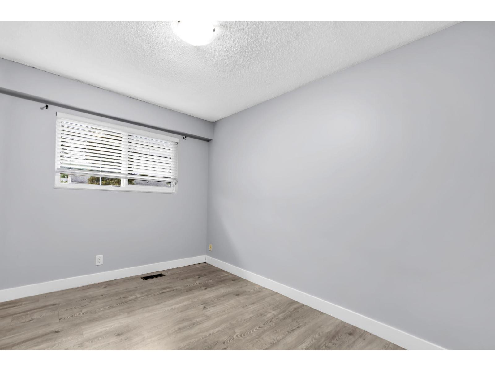 11786 86 Avenue Property Photo 16