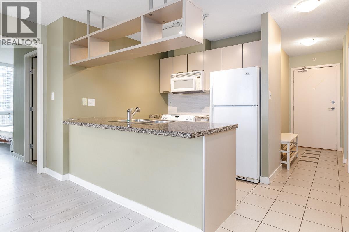 1708 1082 Seymour Street Property Photo 5