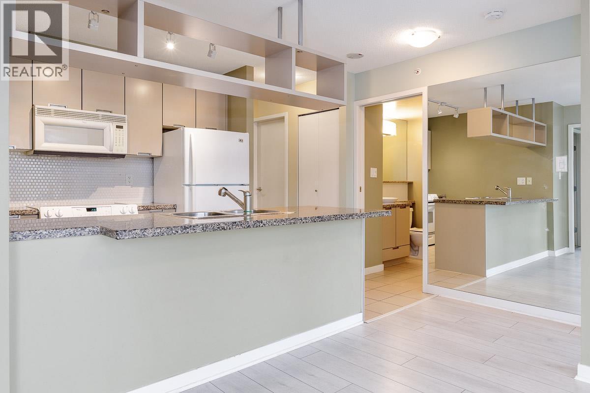 1708 1082 Seymour Street Property Photo 6
