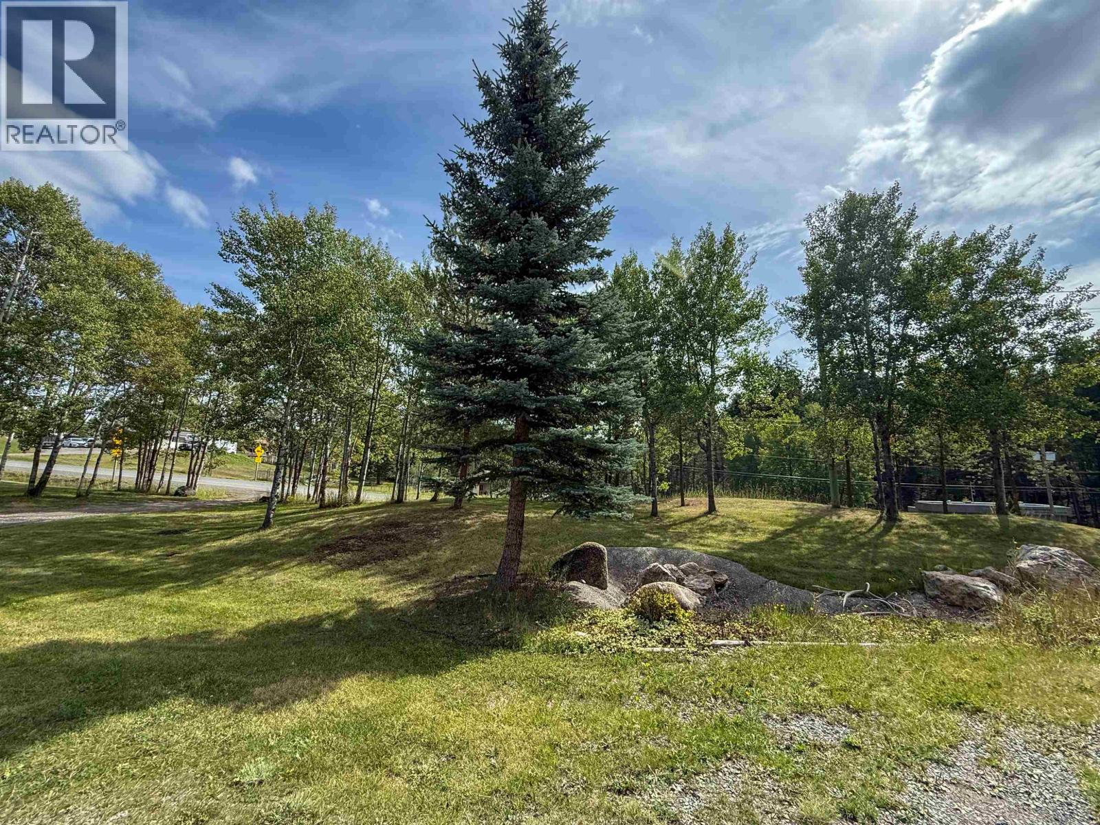 4970 Easzee Drive Property Photo 2