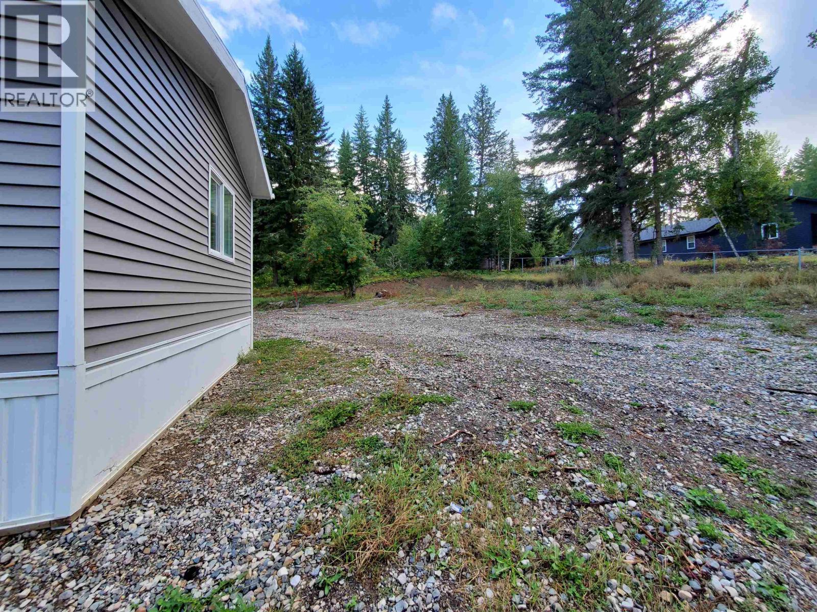 2630 Roberta Road Property Photo 3