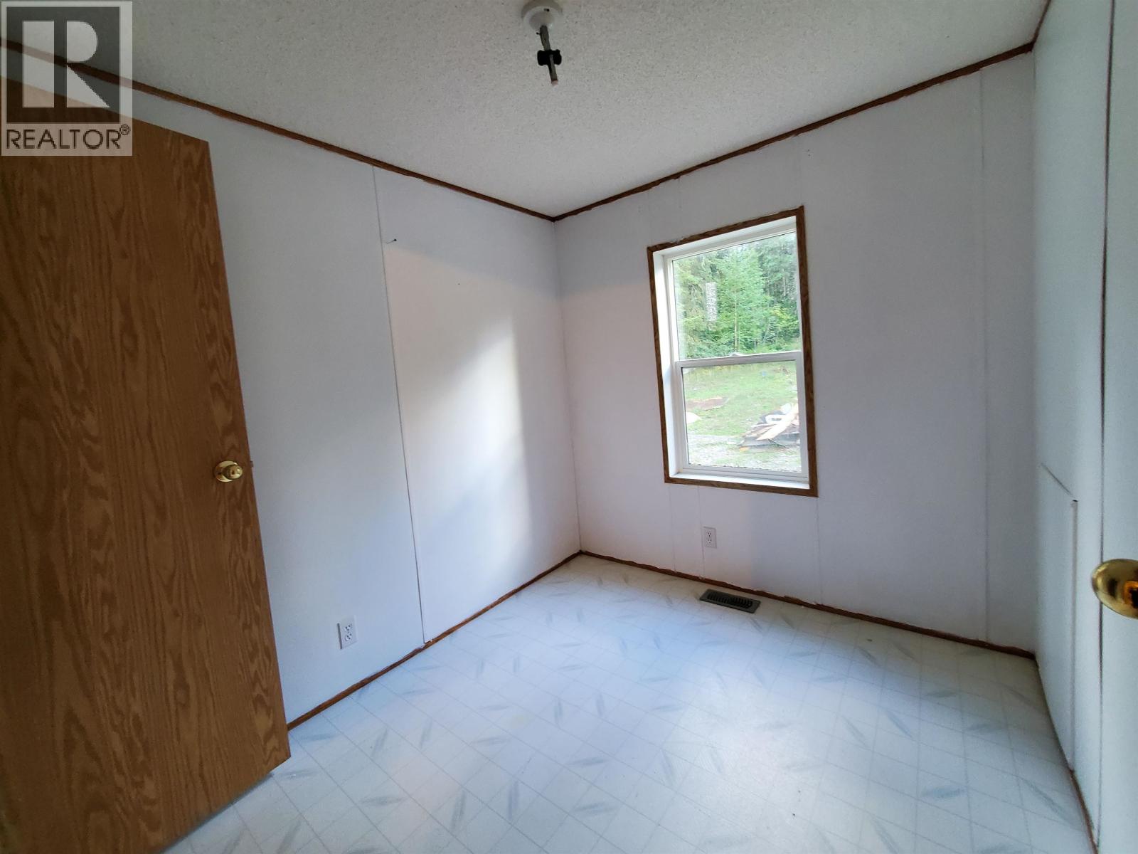 2630 Roberta Road Property Photo 27