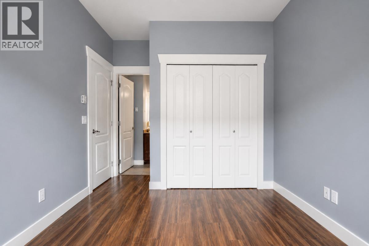 12 6538 Elgin Avenue Property Photo 16