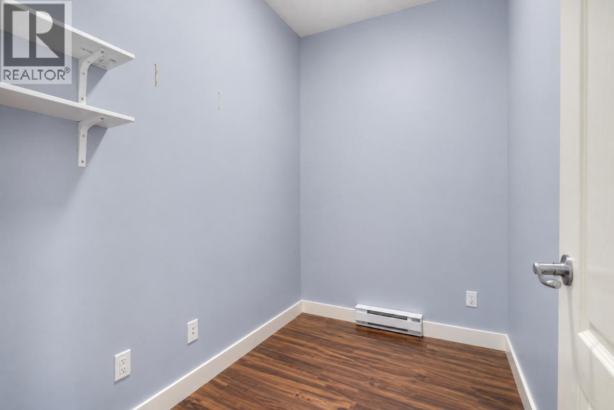 12 6538 Elgin Avenue Property Photo 21