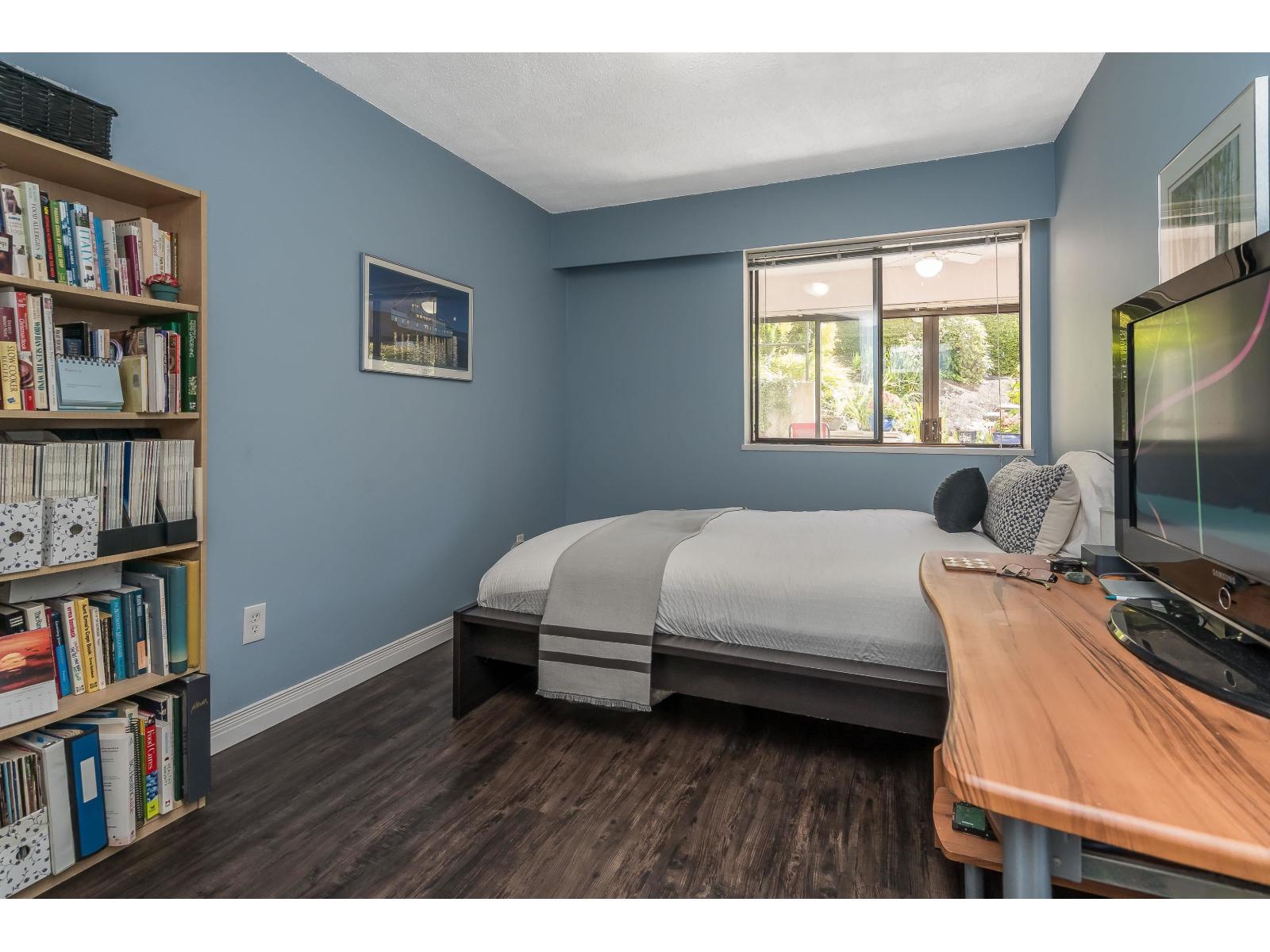 102 1368 Foster Street Property Photo 15