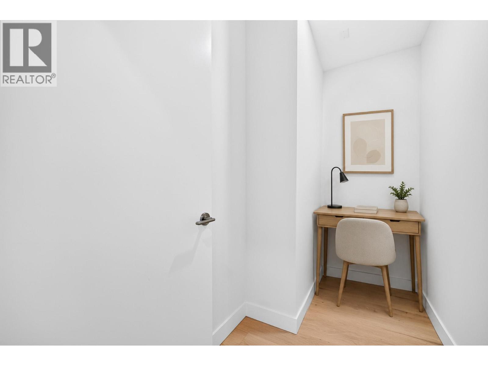 116 5212 Cambie Street Property Photo 4