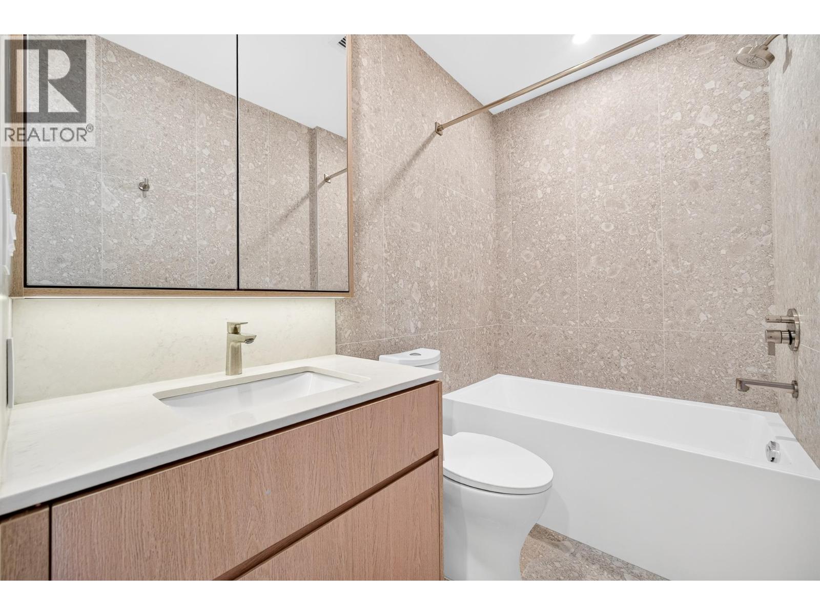 116 5212 Cambie Street Property Photo 8